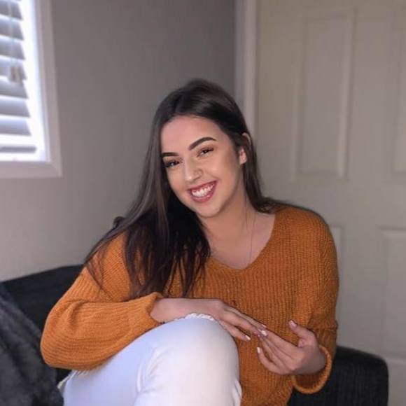 Meet your Posher, Kylee - Picture 1 of 1